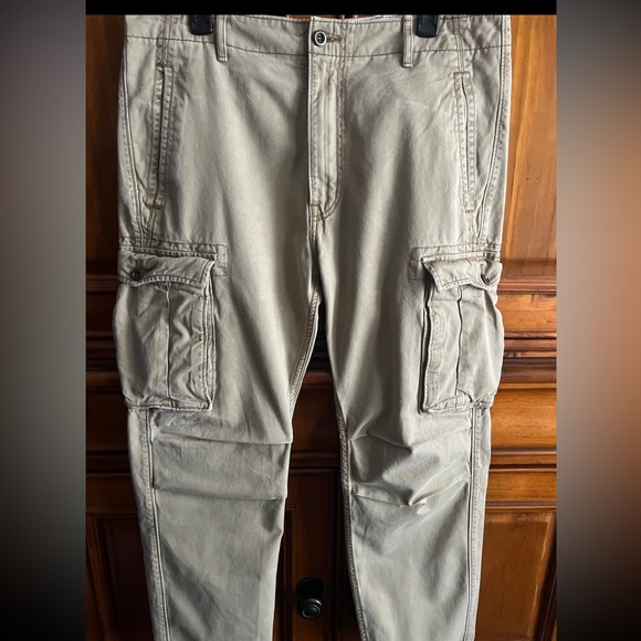 Levi’s beige cargo pants men’s size 34” - Picture 9 of 14